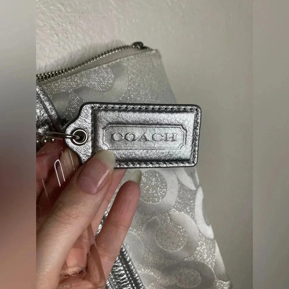 Rare Coach Poppy Silver Glam Tote Bag - Picture 4 of 16